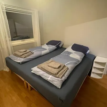 Spacious Apartment, 15 Min Walk To City Center Tromso Exterior photo